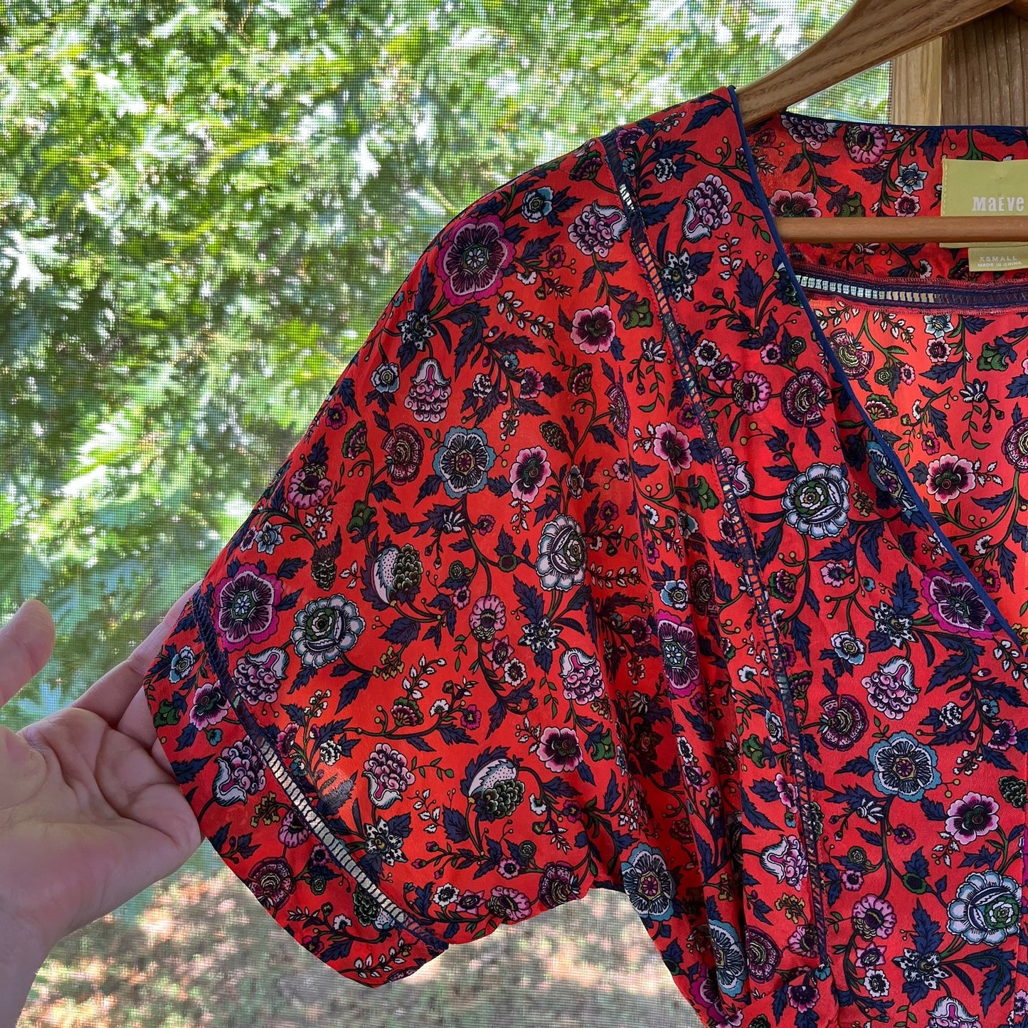 Anthropologie Maeve Red Floral 100% Silk Kimono Sleeve Blouse Size XS