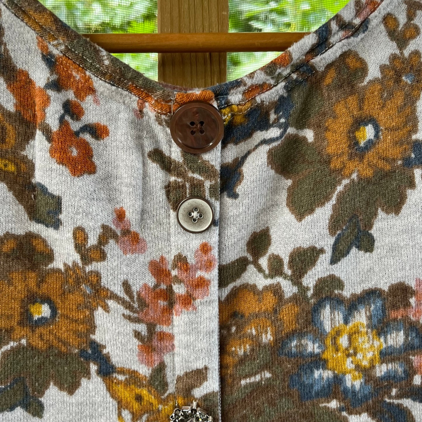 Anthropologie Saturday Sunday Tan Floral Button Back Top Size S