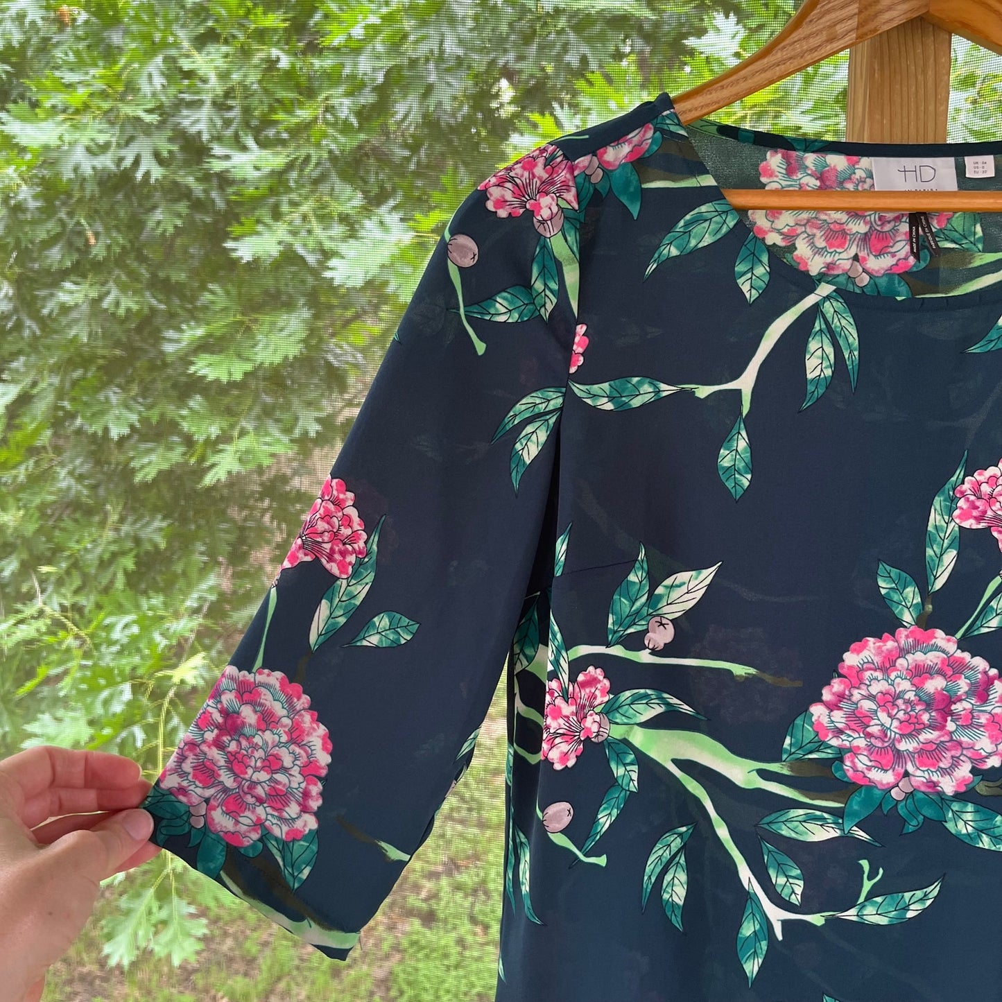 Anthropologie HD In Paris Green And Pink Floral Blouse Size 0