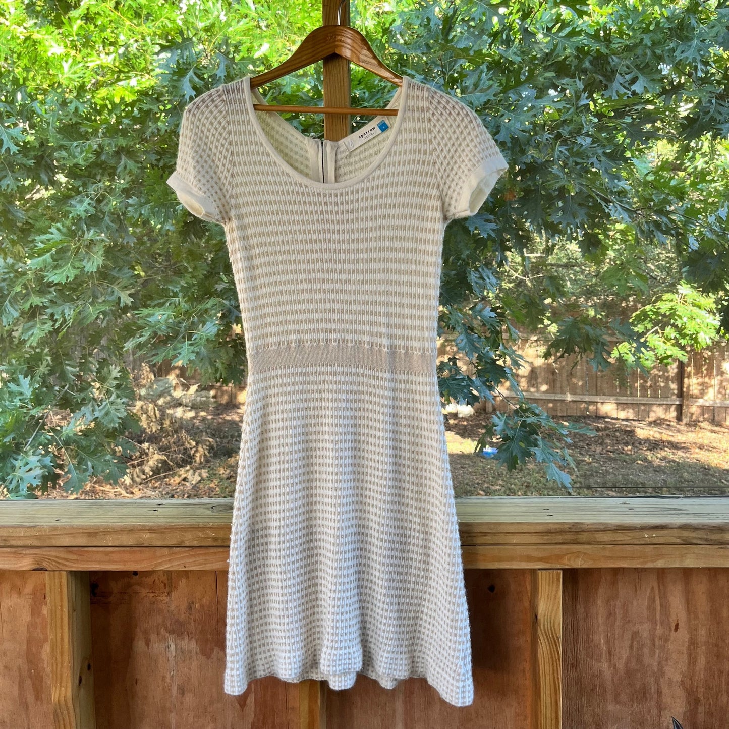 Anthropologie Sparrow White And Gold Knit Mini Dress Size S