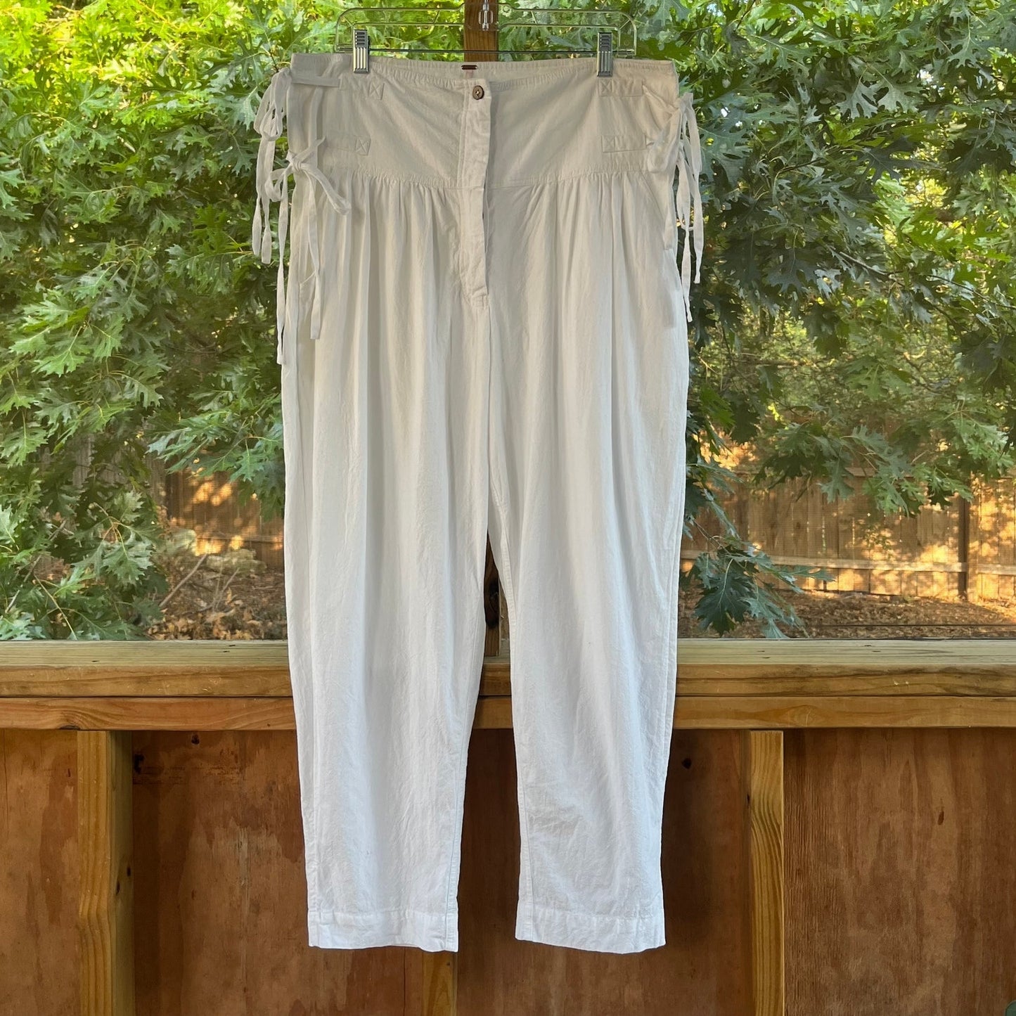 Free People Women's White Tapered Baggy Pants Size M