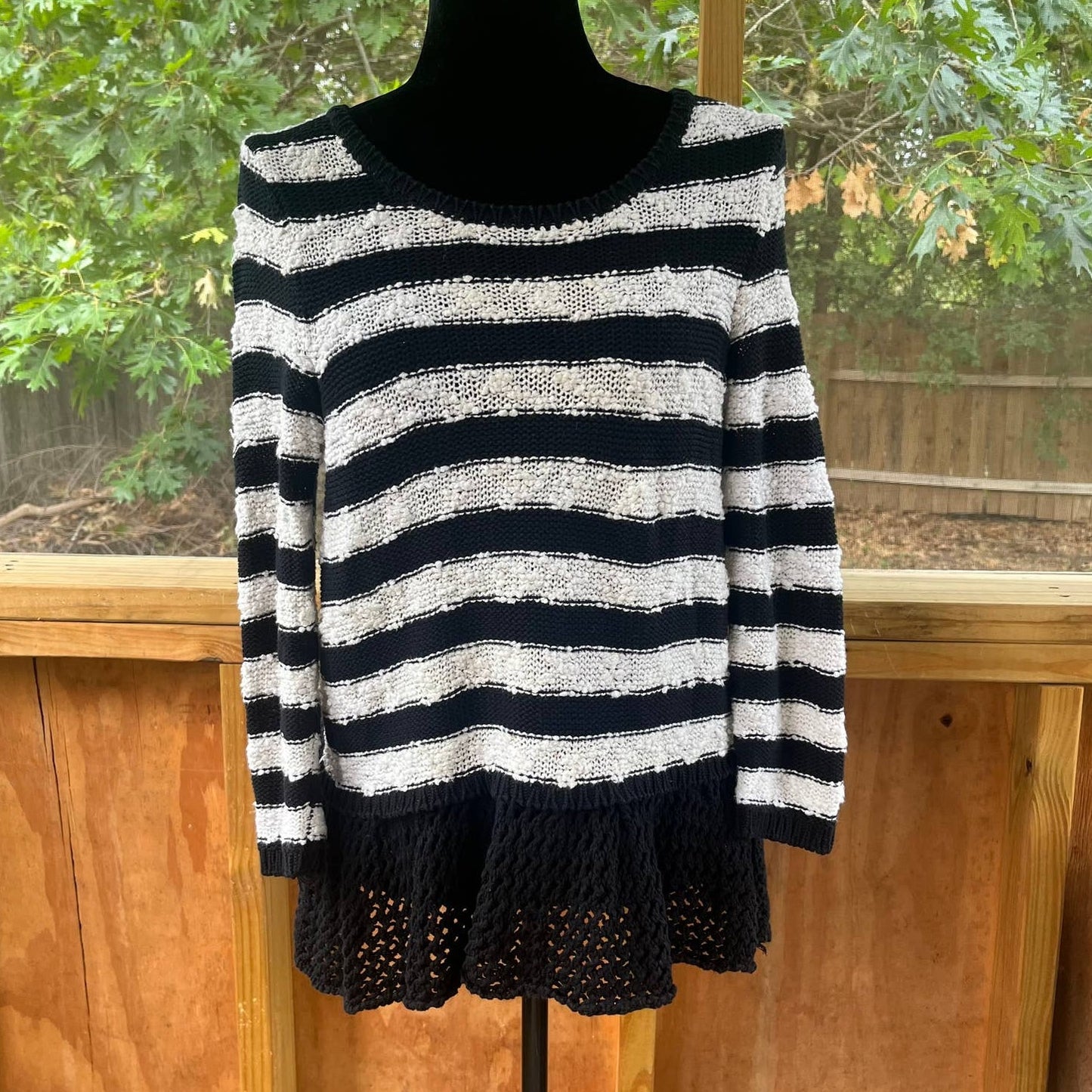 Anthropologie Knitted And Knotted Black And White Crochet Hem Sweater Size S